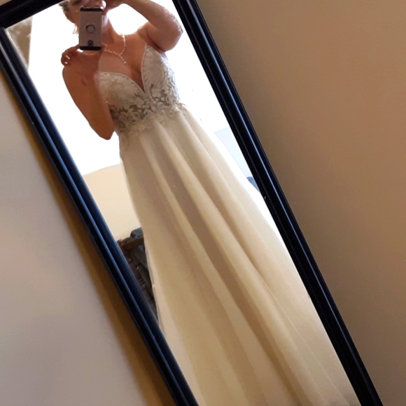 Galina Signature SHEER BEADED BODICE ORGANZA A-LINE WEDDING DRESS Ivory size 12 - Picture 4 of 4